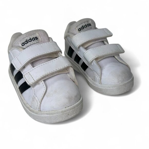 Addidas Toddler Grand Court 2.0 Adjustable Strap Sneakers Size 5 White w Black - Picture 2 of 11